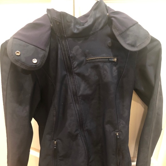 Lululemon navy paisley moto jacket w/ hood!